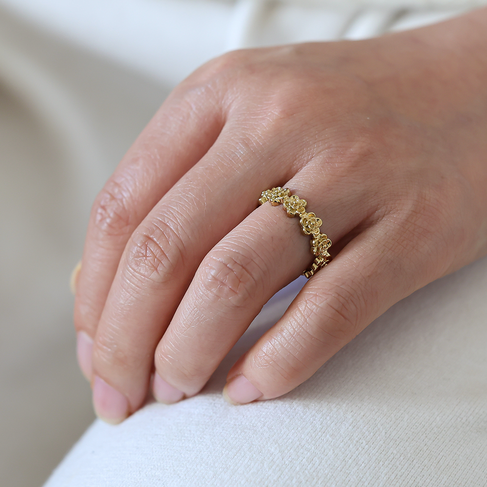 Verstellbarer viele kleine Blumen Edelstahl Ring     