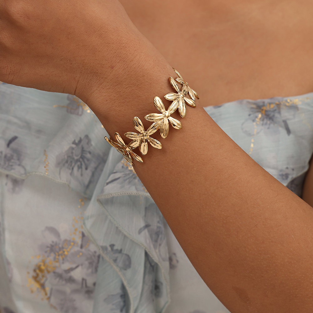 Verstellbarer vielen Blumen Edelstahl Armreif     