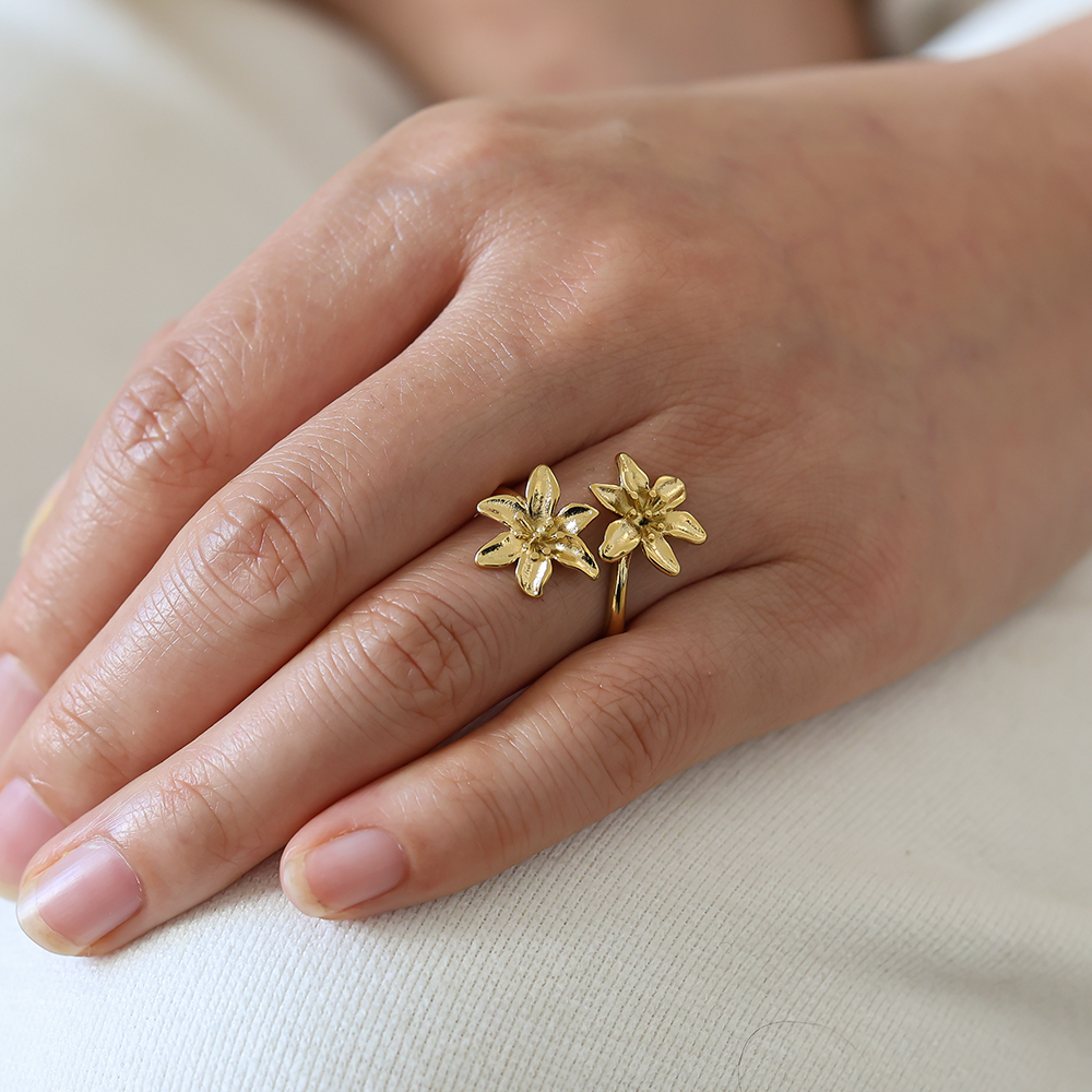 Verstellbarer offener zwei Blumen Edelstahl Ring