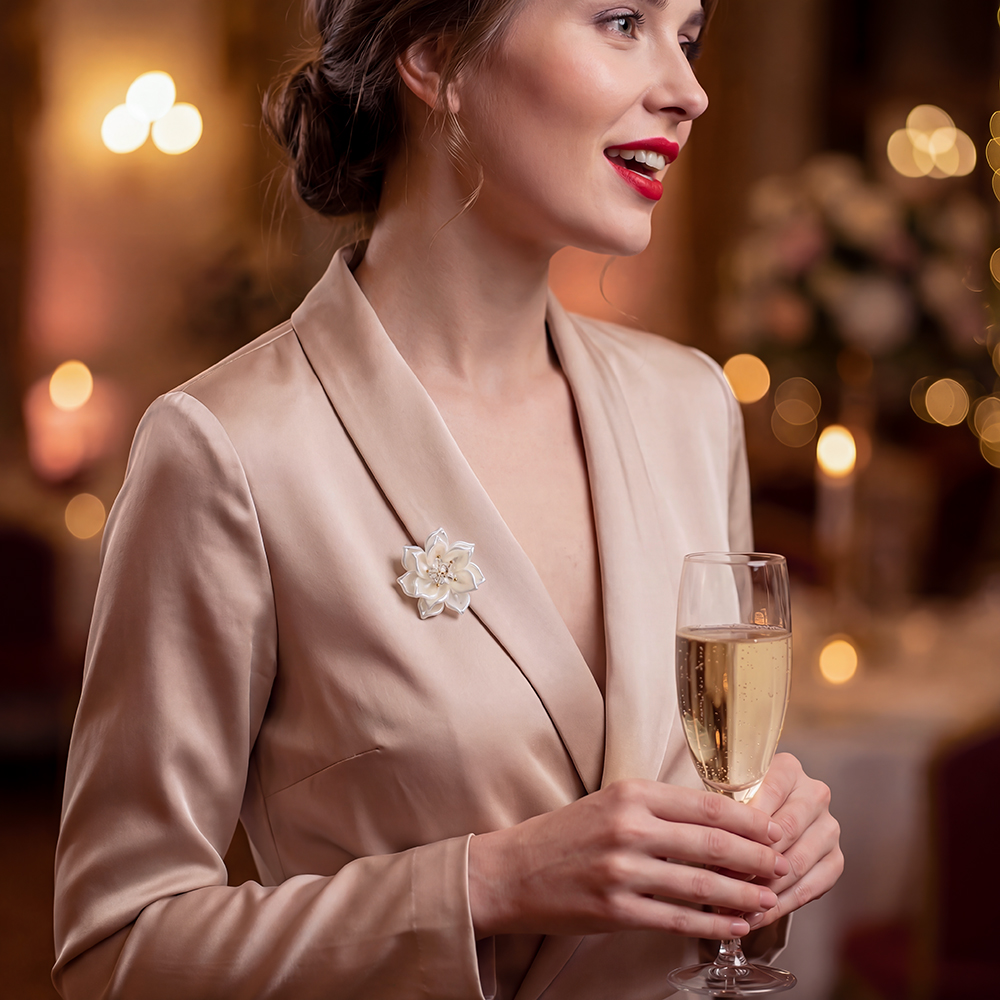 45mm Blumen Zierknopf Brosche