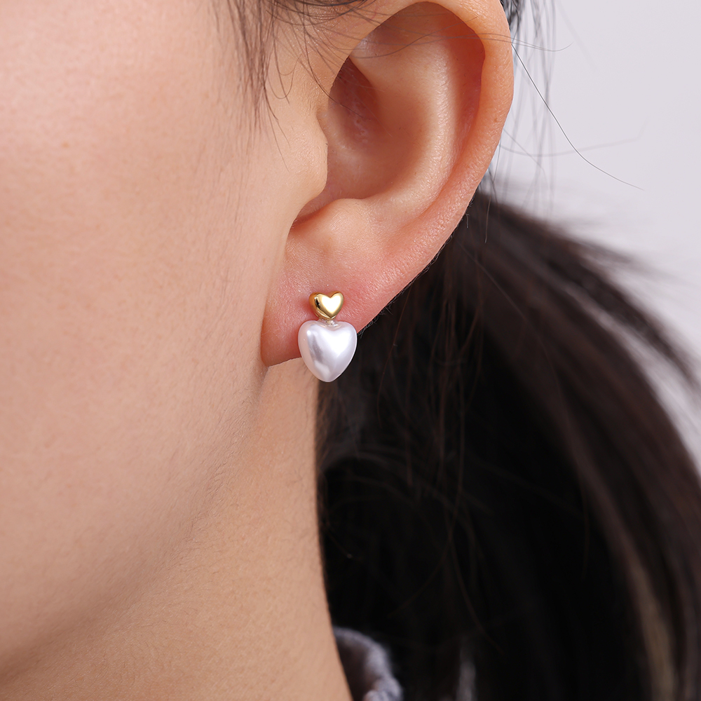 1cm Pearly Heart Edelstahl Ohrringe          