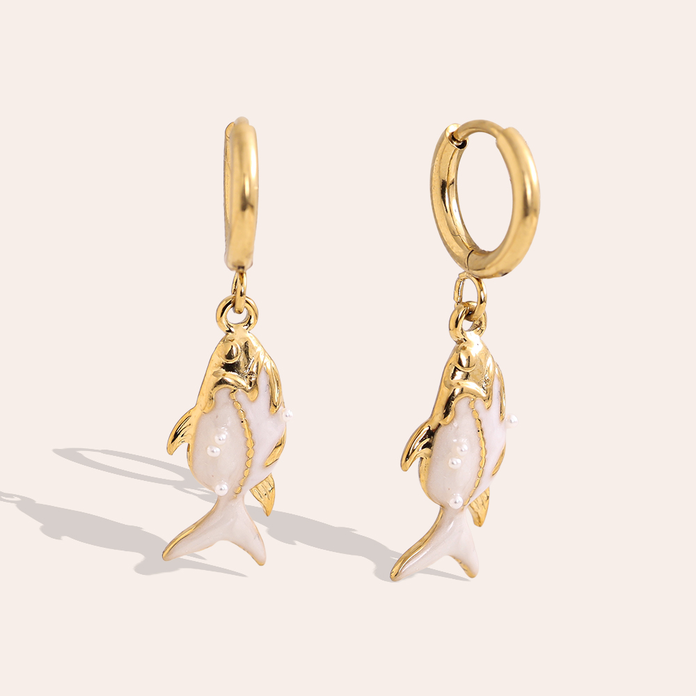 0.8*3.3cm weißer Fisch Edelstahl Ohrringe      
