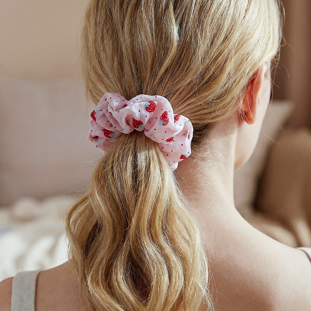 8*65mm Kleine Erdbeere Weiß Scrunchie   