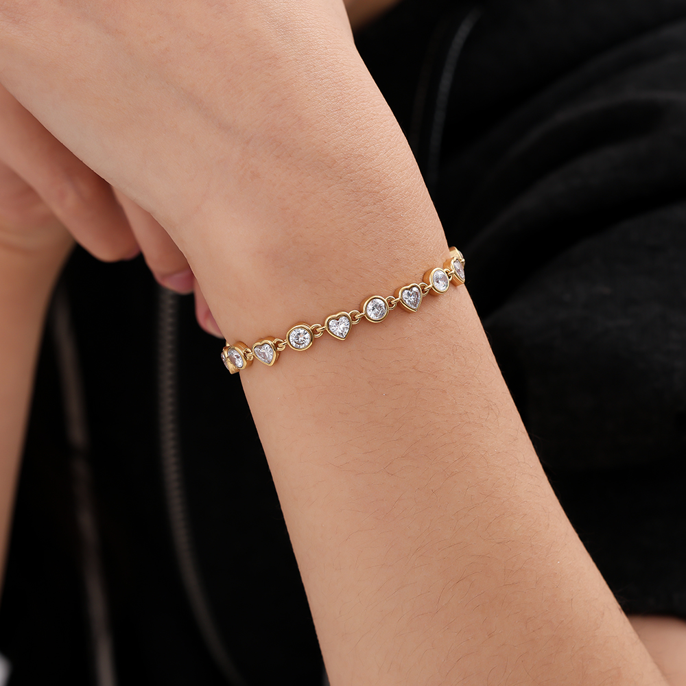 16cm Minimalistisches Zirkonia Herz Edelstahl Armband