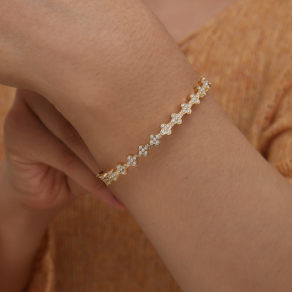 6.2cm Diameter Fancy Diamond Flower Edelstahl Armreif       