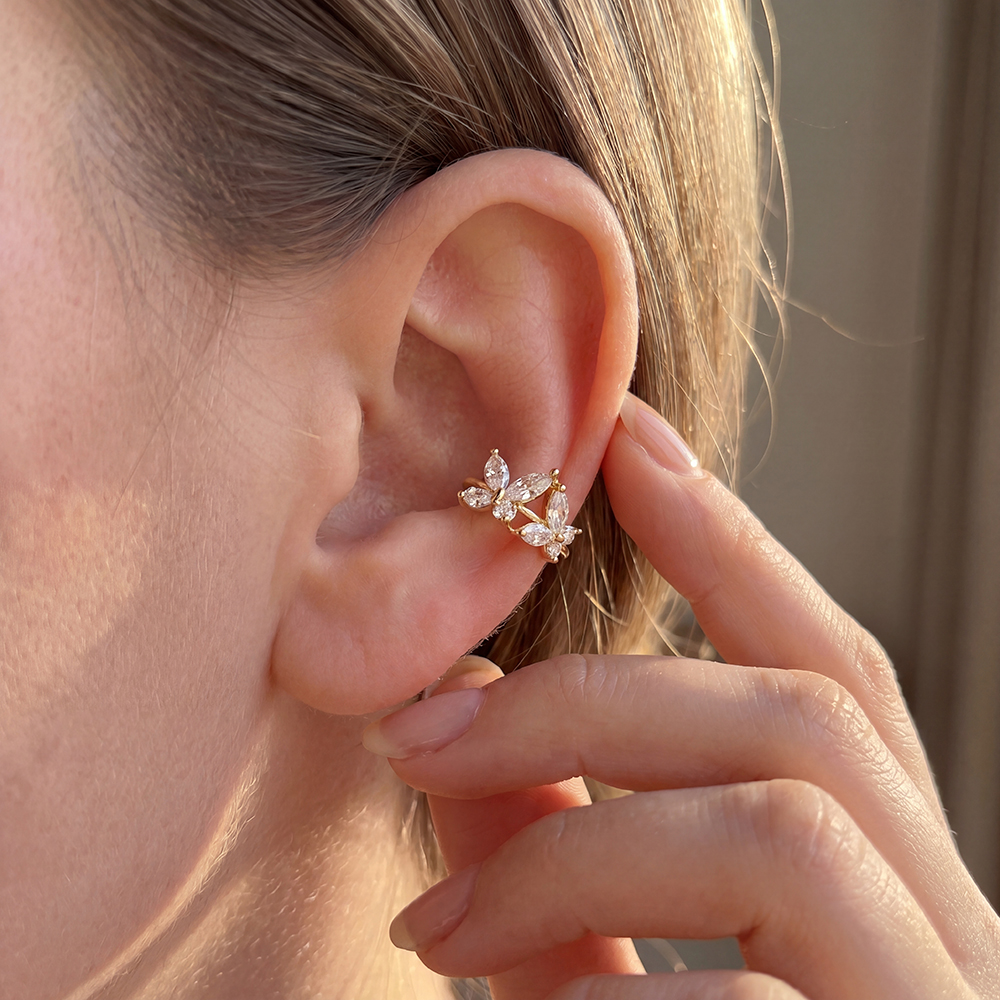 Vergoldete Ear-cuffs 15mm Zirkonia Schmetterling