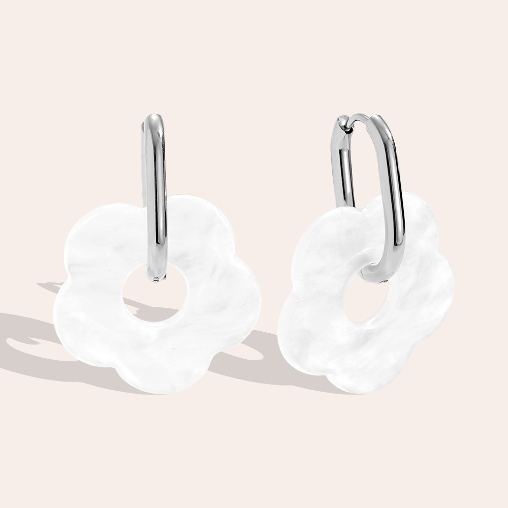 3cm Weiße Acrylblume Edelstahl Ohrringe     