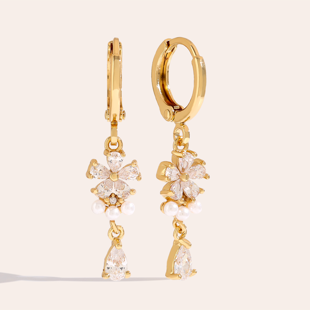33mm Pearl With Diamond Flower Vergoldete Ohrringe 