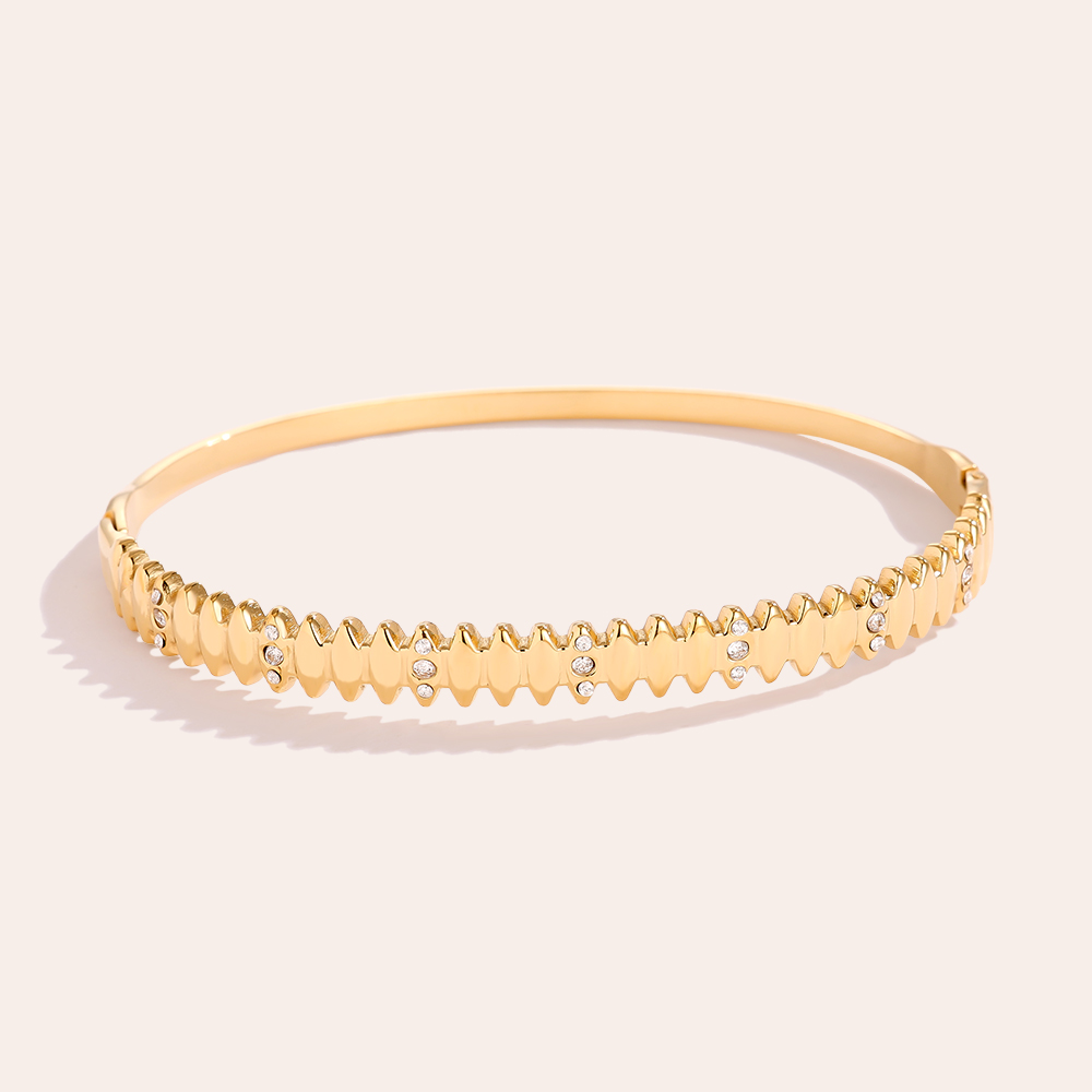 6.5cm Diameter Nice Diamonds Edelstahl Armreif        