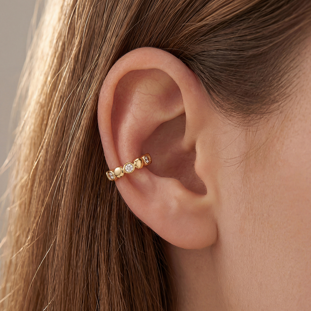 14mm Zirkonia-Punkte und Punkte Vergoldete Ear-cuffs   