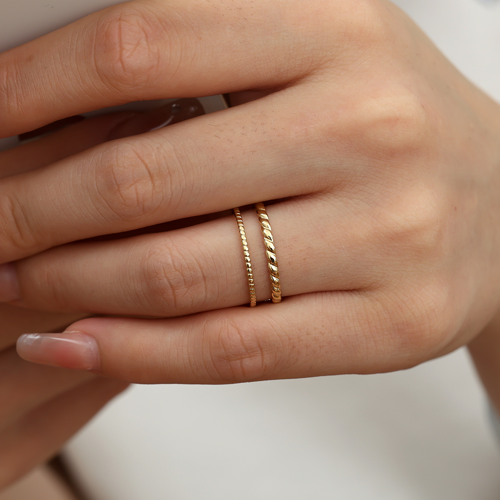 Two Thin Layer Twisted Edelstahl Ring   