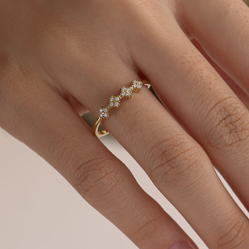 Verstellbarer Zirkonia Blümchen Edelstahl Ring