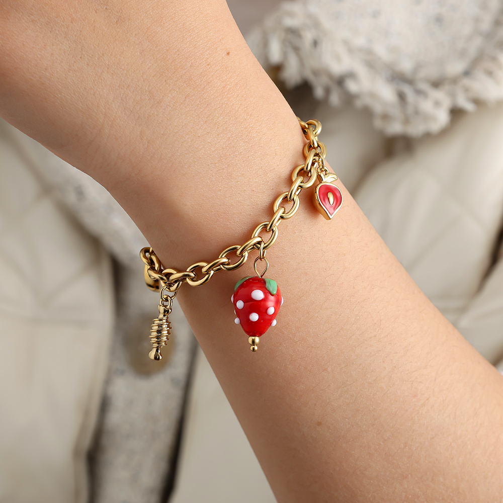 18cm Strawberry Heart Edelstahl Armband
